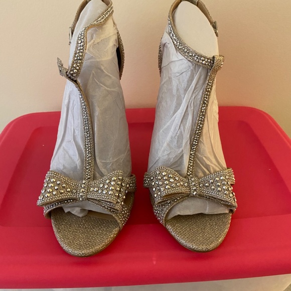 INC Champagne Crystal/Rhinestone Bow High Heels & Matching Clutch Purse, sz. 9.5 - Picture 6 of 13